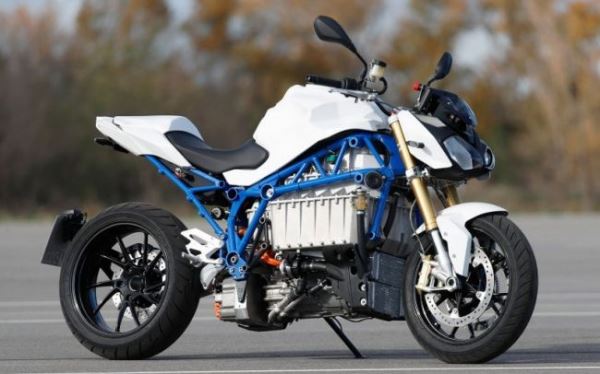 Компания BMW показала близкий к серийному электрический мотоцикл