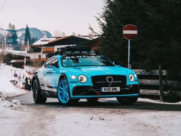 Bentley Continental GT превращается в кроссовер